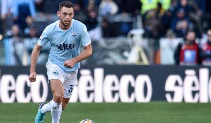 Lazio, Lotito: "Fatalità de Vrij ha commesso un errore" Lazio, Lotito: "Fatalità de Vrij ha commesso un errore"