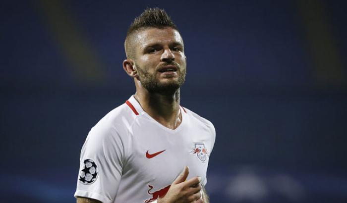 Lazio, ufficiale l'acquisto del centrocampista Valon Berisha dal Salisburgo