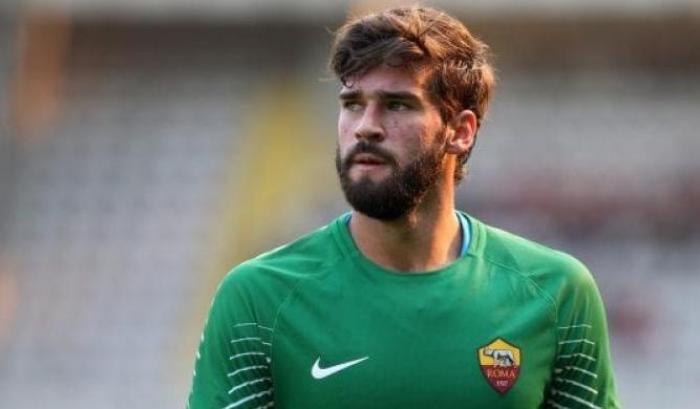 Roma, il Liverpool offre 70 milioni per Alisson: intesa vicina