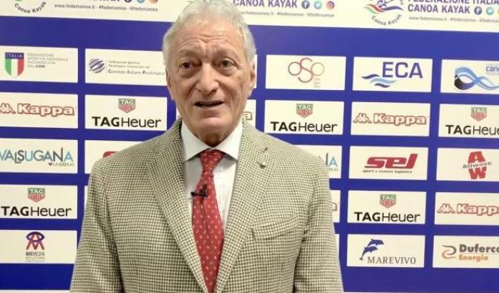 La federazione Canoa appoggia Malagò e Pellegrini: "Non esiste solo il calcio" La federazione Canoa appoggia Malagò e Pellegrini: "Non esiste solo il calcio"