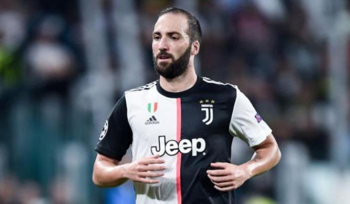 Higuain: "Nel 2014 volevo smettere. Le critiche mi hanno fatto male"