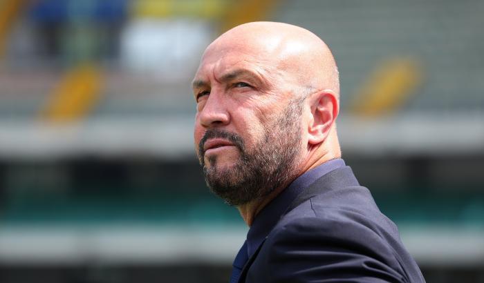 Zenga critico sulla Fase 2: "I calciatori dovrebbero potersi allenare nei centri sportivi"