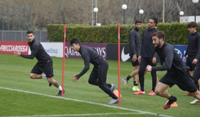 La Roma torna ad allenarsi in campo: primo giorno di training a Trigoria