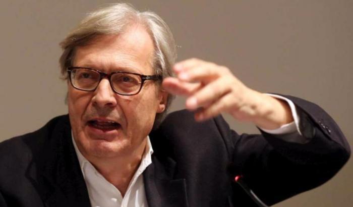 Sgarbi polemico sulle scelte prese: “Chiudere il calcio è stata una follia di idioti e incapaci”