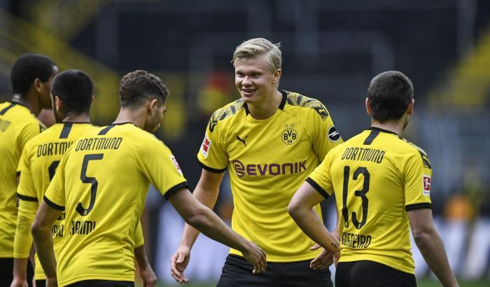 Il Dortmund continua a vincere, al Leverkusen lo scontro Champions