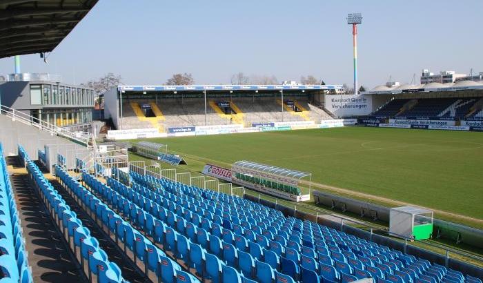 In Baviera uno stadio si trasforma in aula scolastica