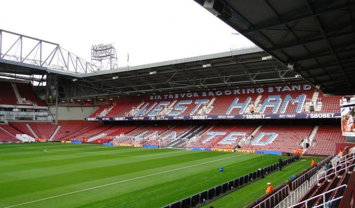 Premier League, una lotteria per decidere chi potrà andare allo stadio