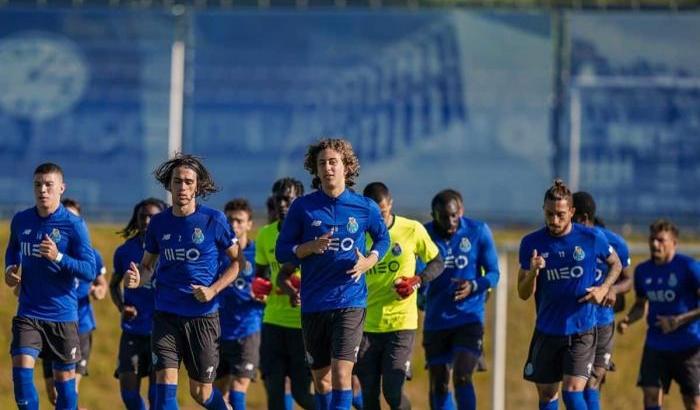 Il Famalicao batte il Porto 2-1. A rischio il primo posto della classifica.