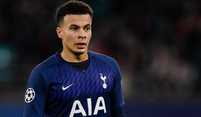 Ironia sul Coronavirus: Dele Alli multato e squalificato per un post