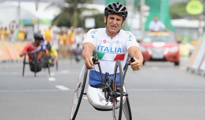 Alex Zanardi: progressi significativi. Il quadro clinico resta complesso