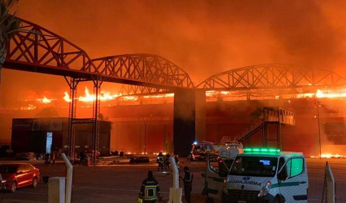 Grave incendio nel circuito di Termas De Rio Hondo: danneggiata gran parte della pista