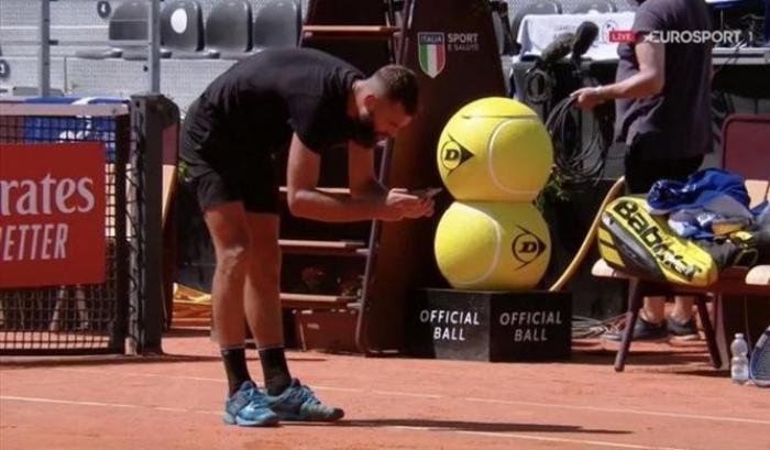 Internazionali d’Italia, follia di Paire, ma passa Travaglia. Fuori Fognini, adesso in campo Sinner