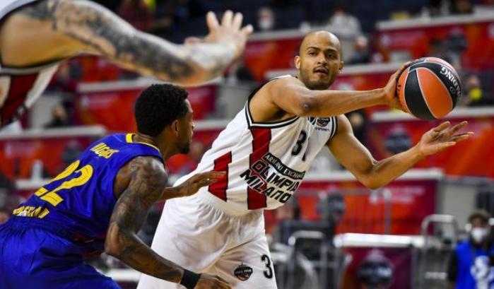 Si interrompe in semifinale il sogno dell'Olimpia Milano: vince il Barcellona 84-82