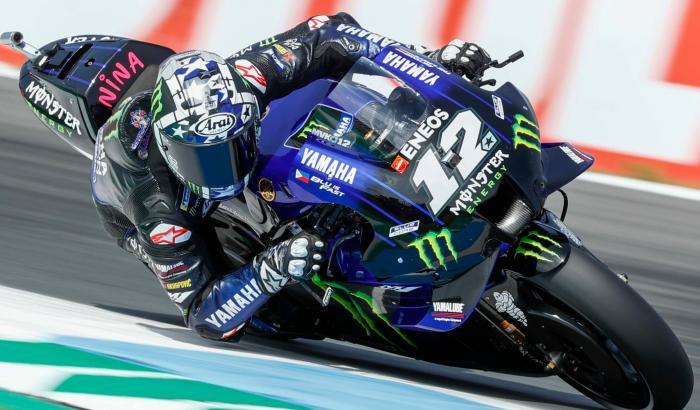 Doppietta Yamaha ad Assen: vince Quartararo, 2° Vinales. Terzo Mir in rimonta