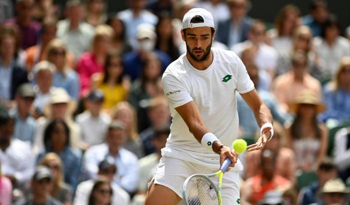 Berrettini costretto a rinunciare alle Olimpiadi per un risentimento muscolare: "Sono devastato"