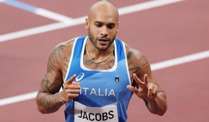 Marcell Jacobs da urlo: record italiano nei 100 metri e accesso alle semifinali a Tokyo