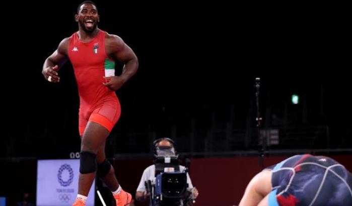 Arriva la 39esima medaglia italiana: Conyedo conquista il bronzo nella lotta categoria 97 kg