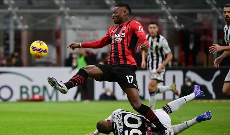 Tattica, il Milan è solo Leao, altro passo falso: 1-1 con l'Udinese, polemica sul gol di Udogie